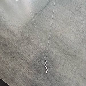 women’s necklace